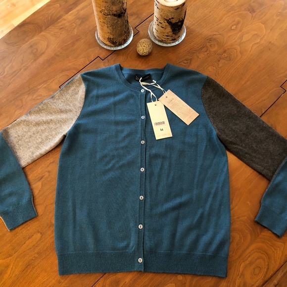 Mongolian Cashmere Color-block Cardigan Sweater - Medium - Picture 7 of 13